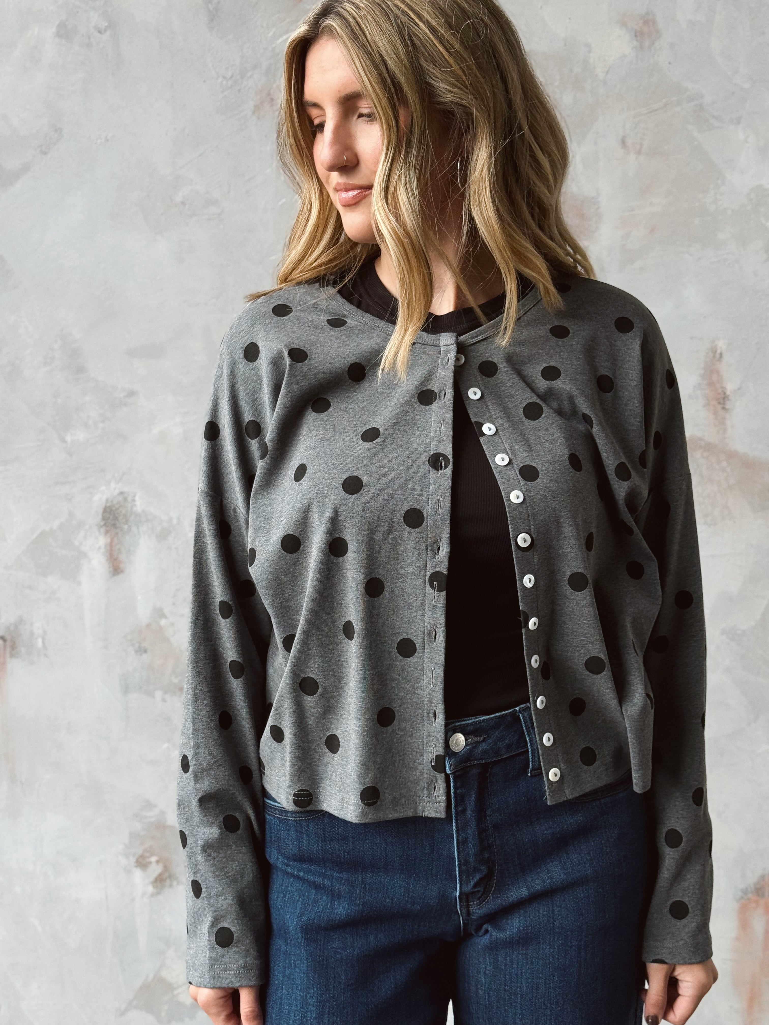 Tavi Cardigan - CHARCOAL - Storetradenest Cardigan