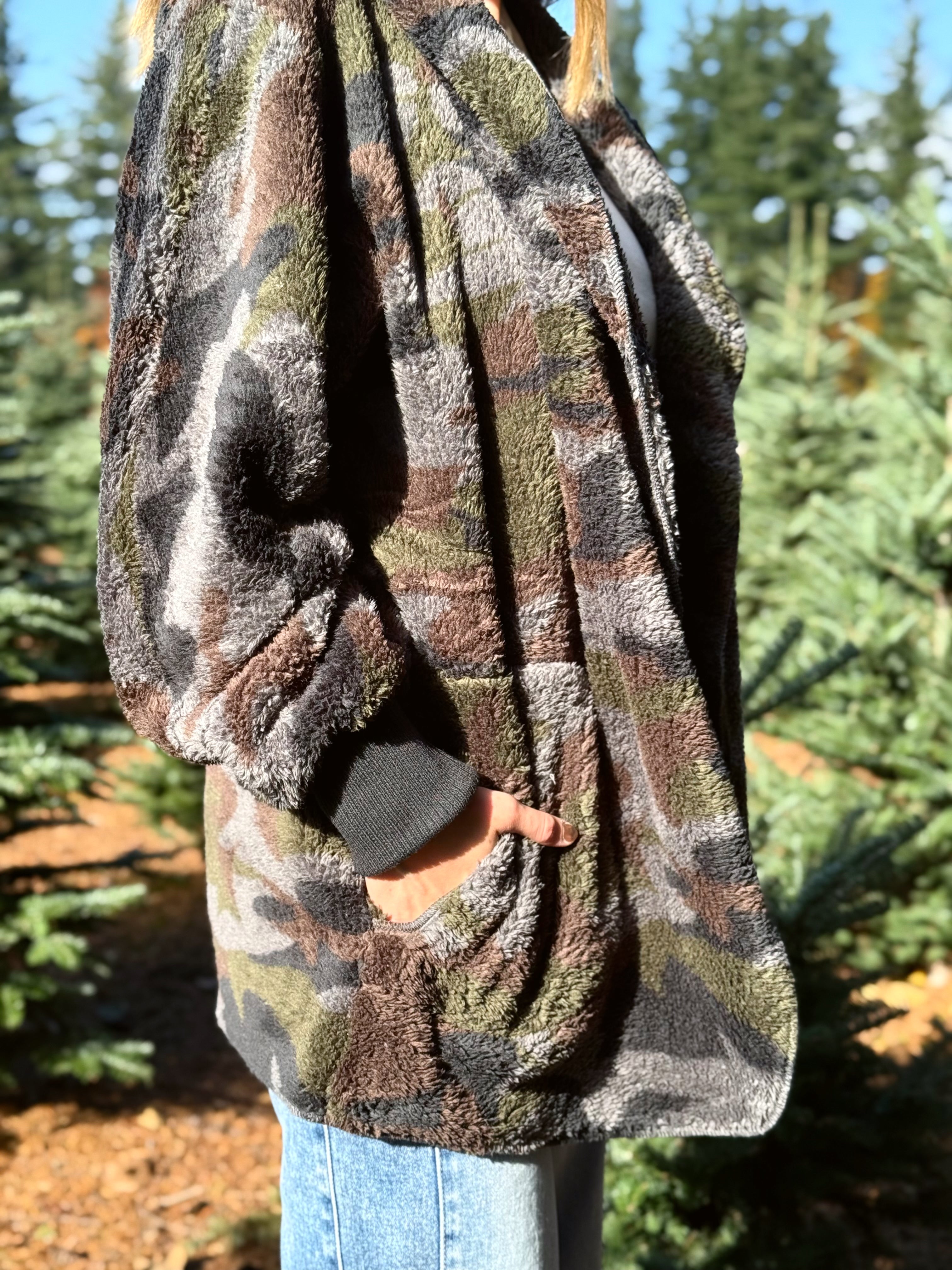 Balsam Cardigan - CAMO - Storetradenest Cardigan