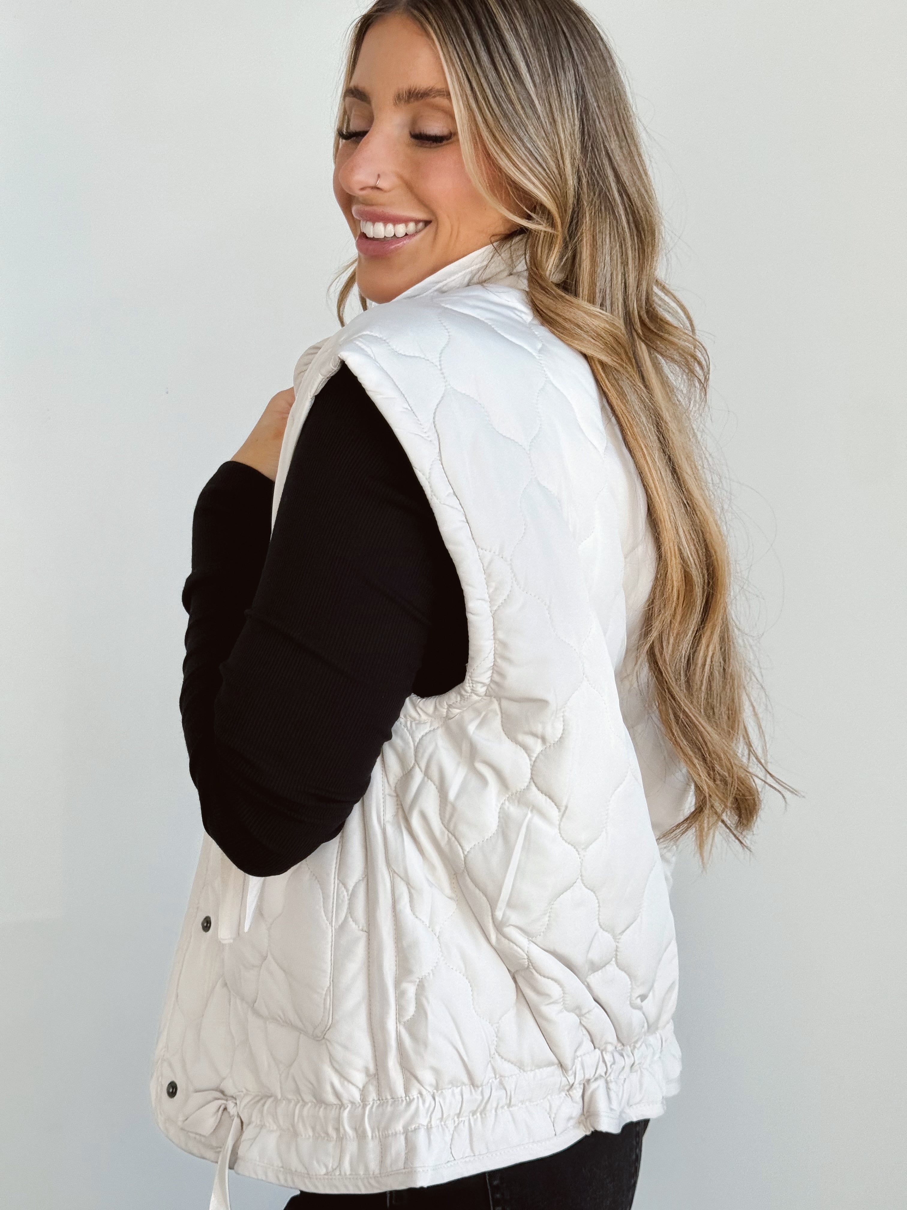 Dottie Vest - CHAMPAGNE - Storetradenest VEST