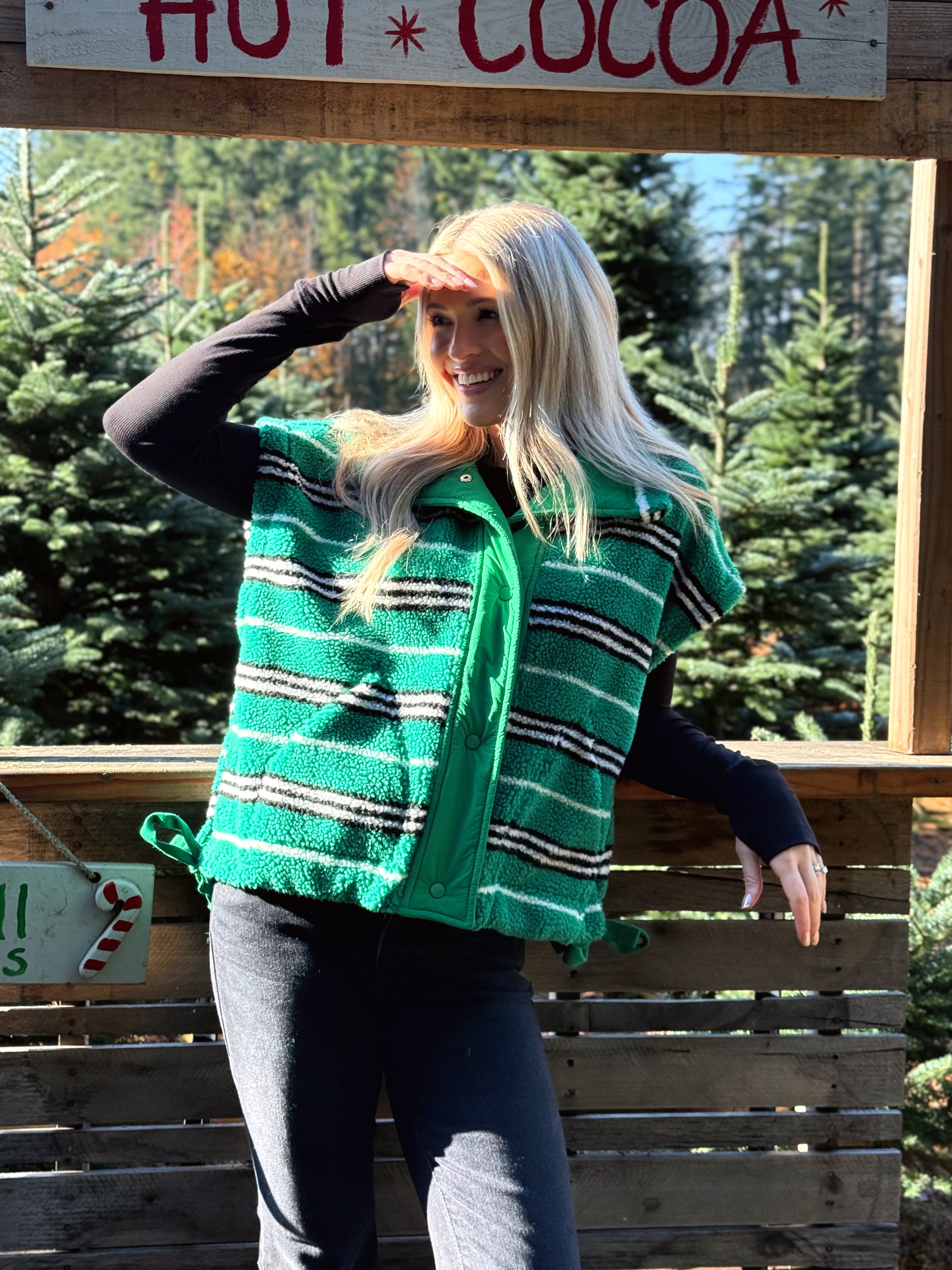 Evergreen Grove Vest - GREEN - Storetradenest VEST