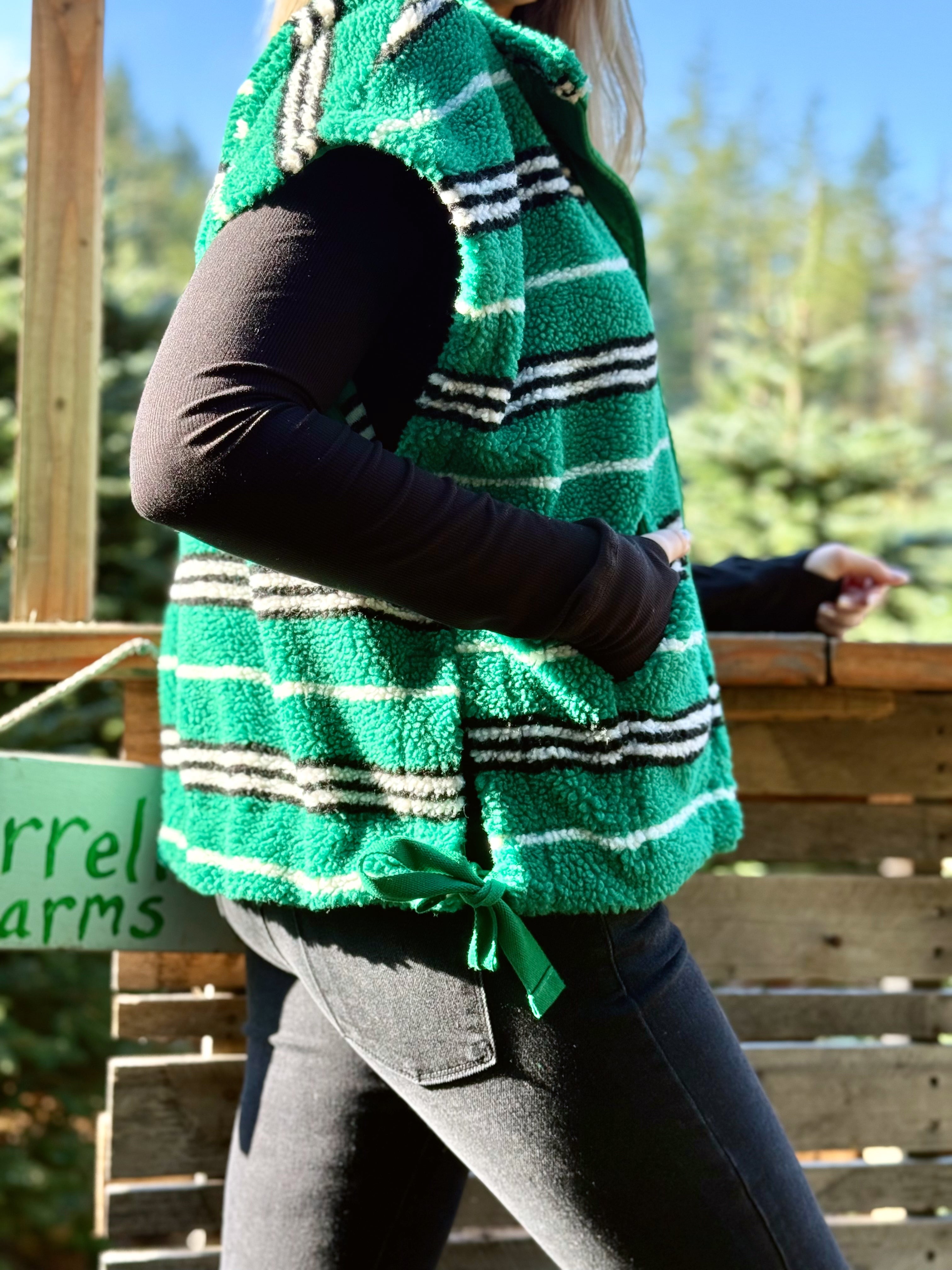 Evergreen Grove Vest - GREEN - Storetradenest VEST