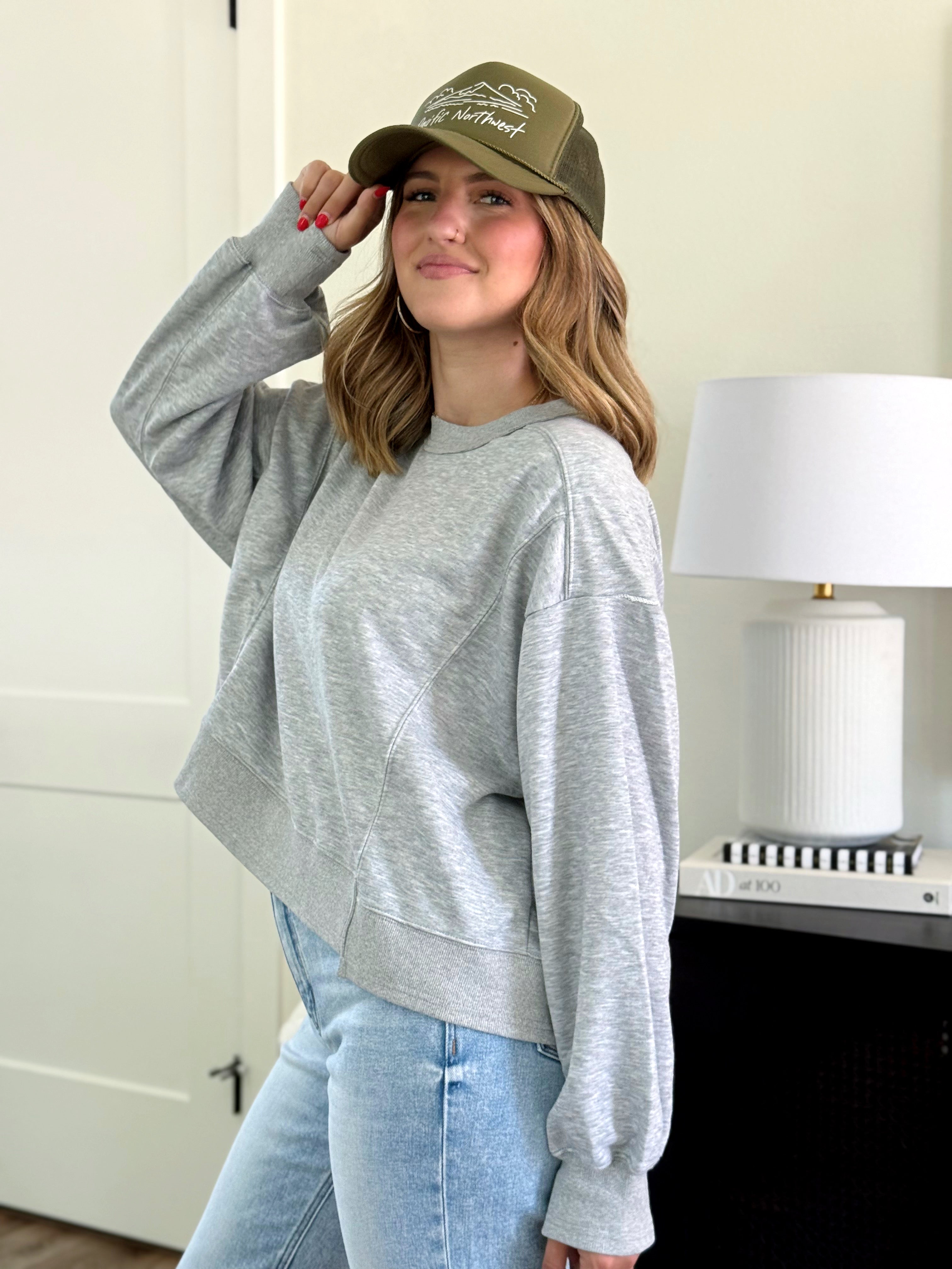 Hansen Sweatshirt - HEATHER GREY - Storetradenest SWEATSHIRT