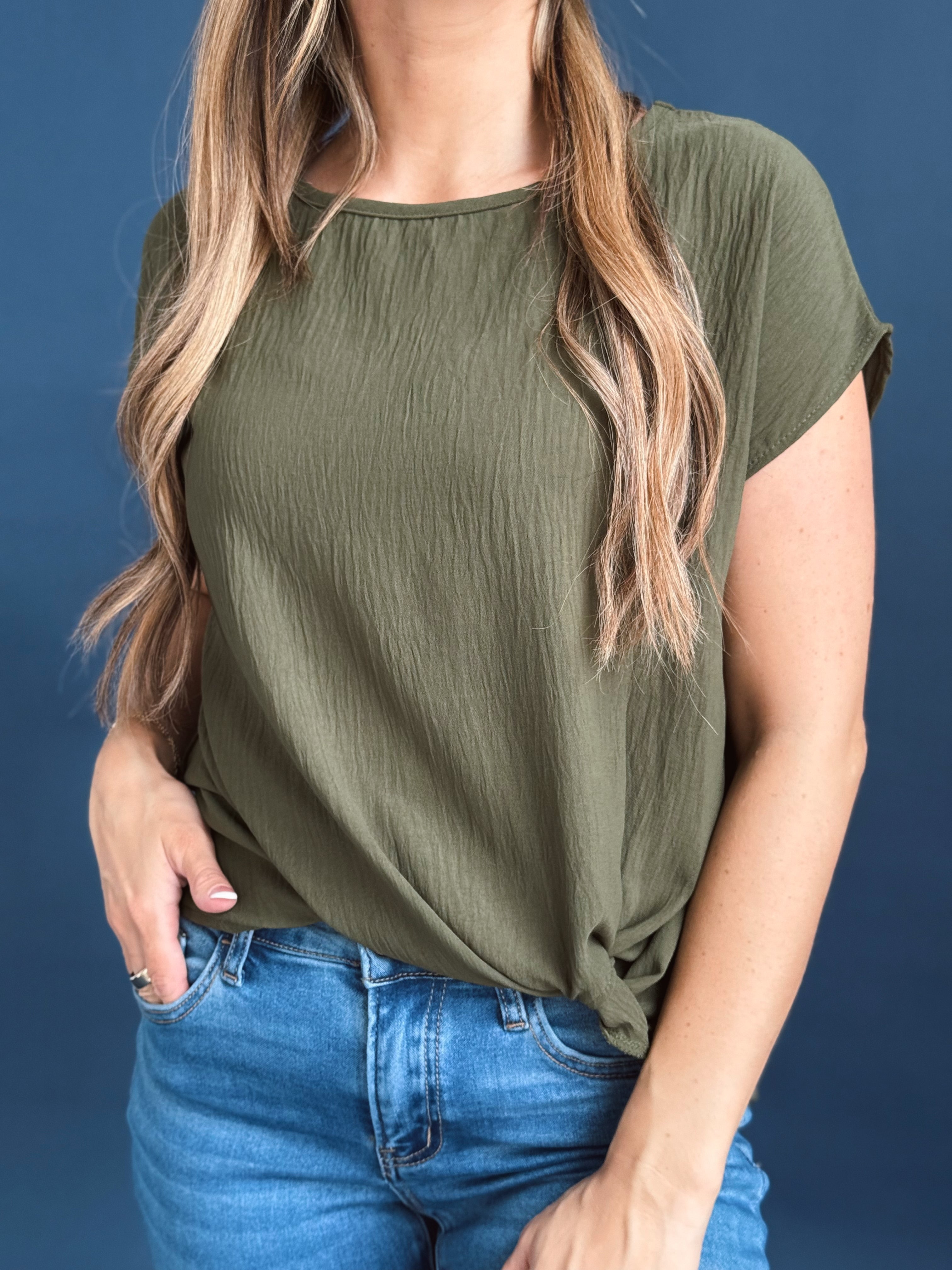 Jazlyn Top - OLIVE - Storetradenest S/S Shirt