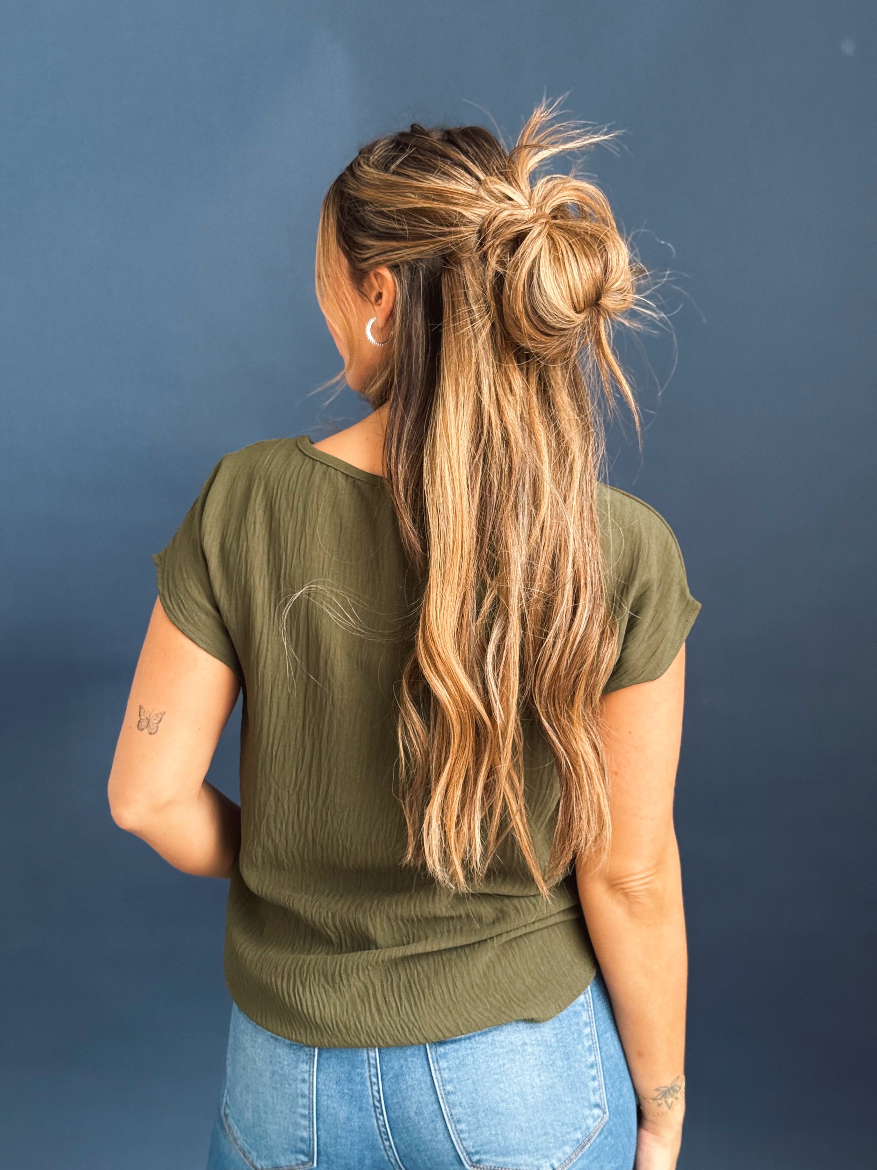 Jazlyn Top - OLIVE - Storetradenest S/S Shirt