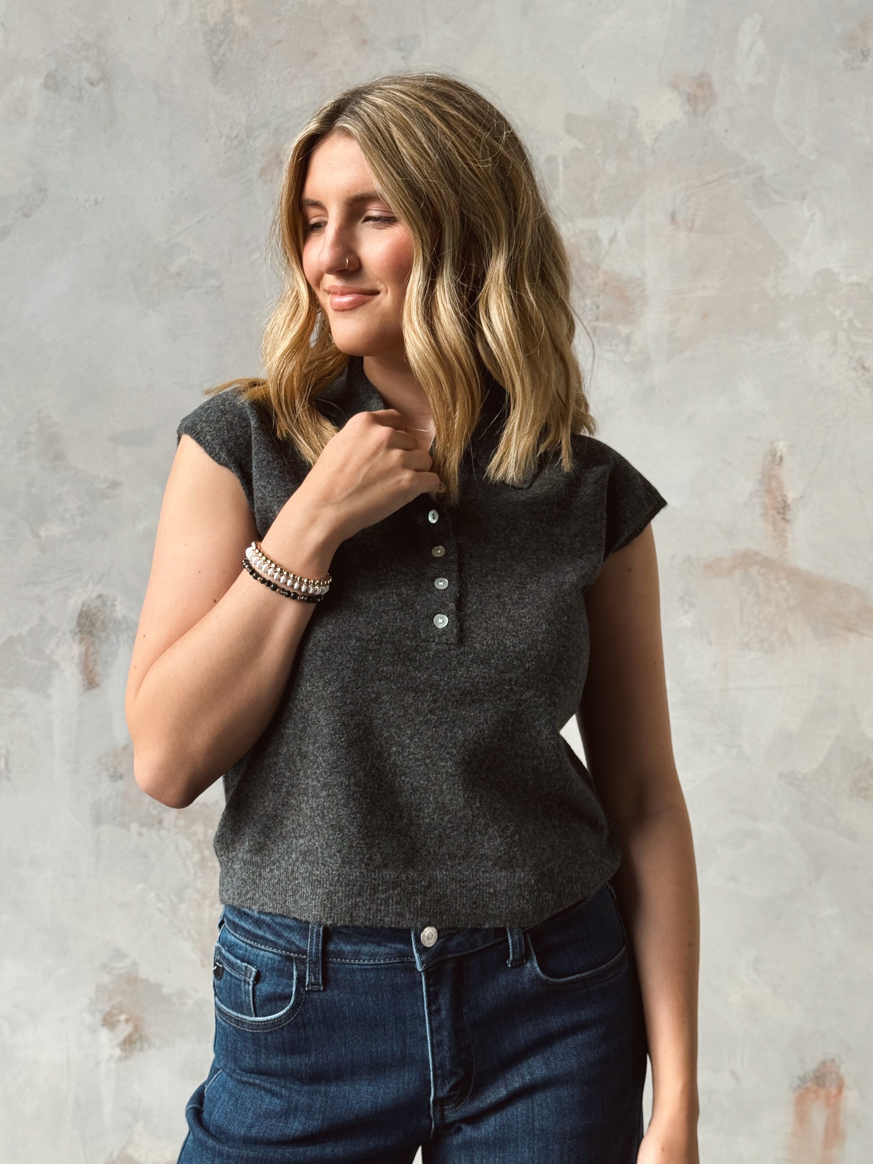 Kestra Sweater Vest - CHARCOAL - Storetradenest SWEATER