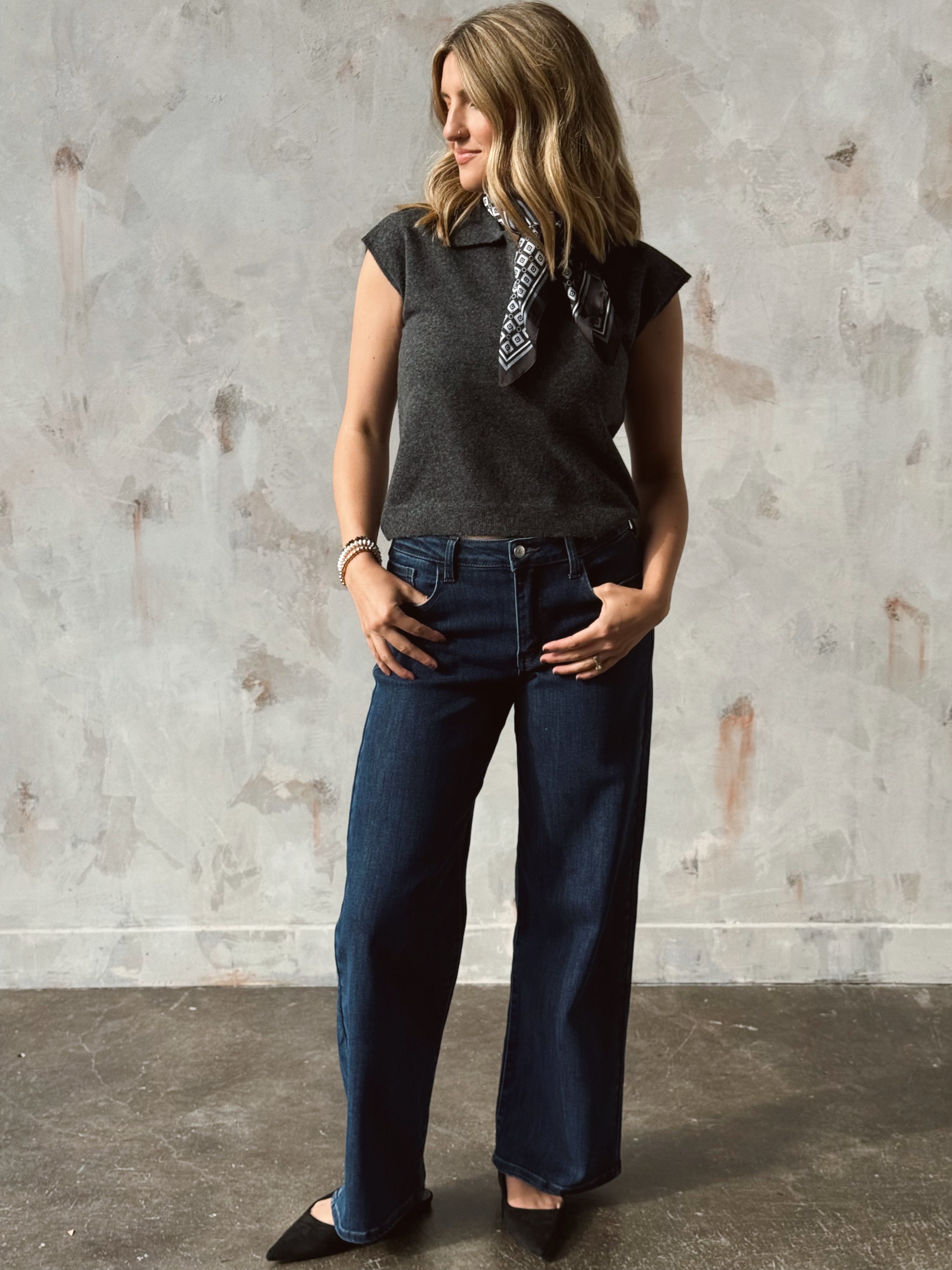 Kestra Sweater Vest - CHARCOAL - Storetradenest SWEATER