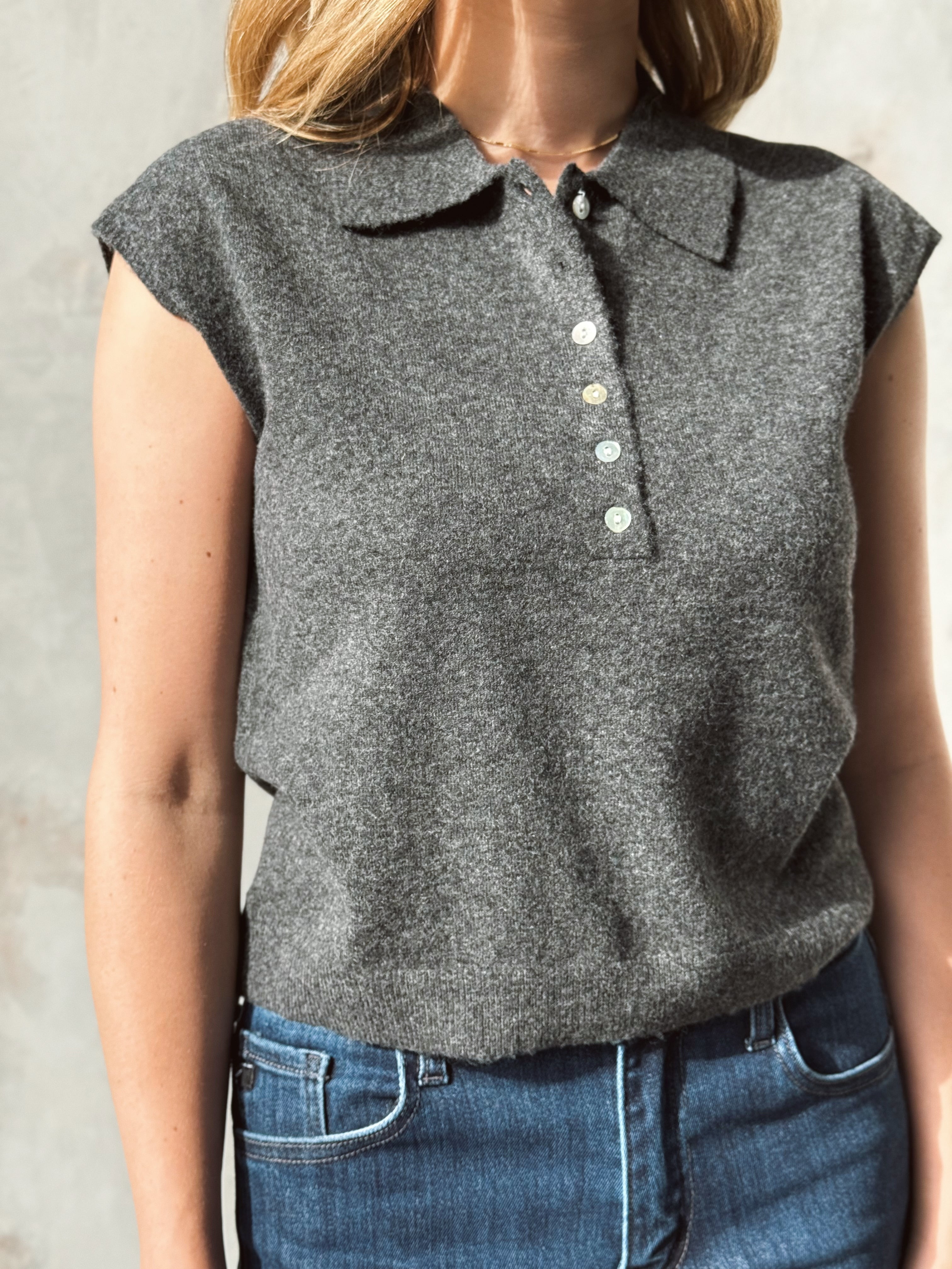 Kestra Sweater Vest - CHARCOAL - Storetradenest SWEATER