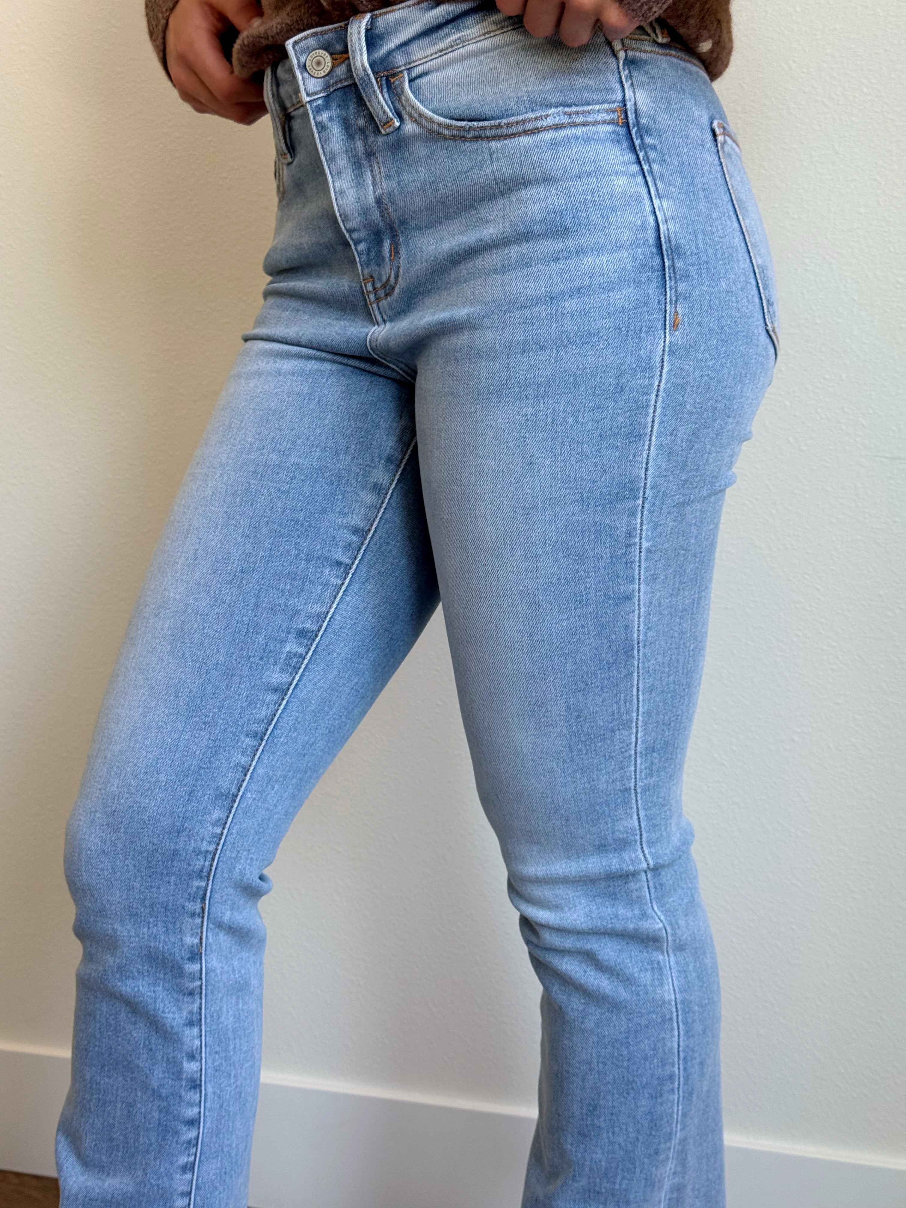 [LOVERVET] Kiara Jean - WAITING - Storetradenest FLARE