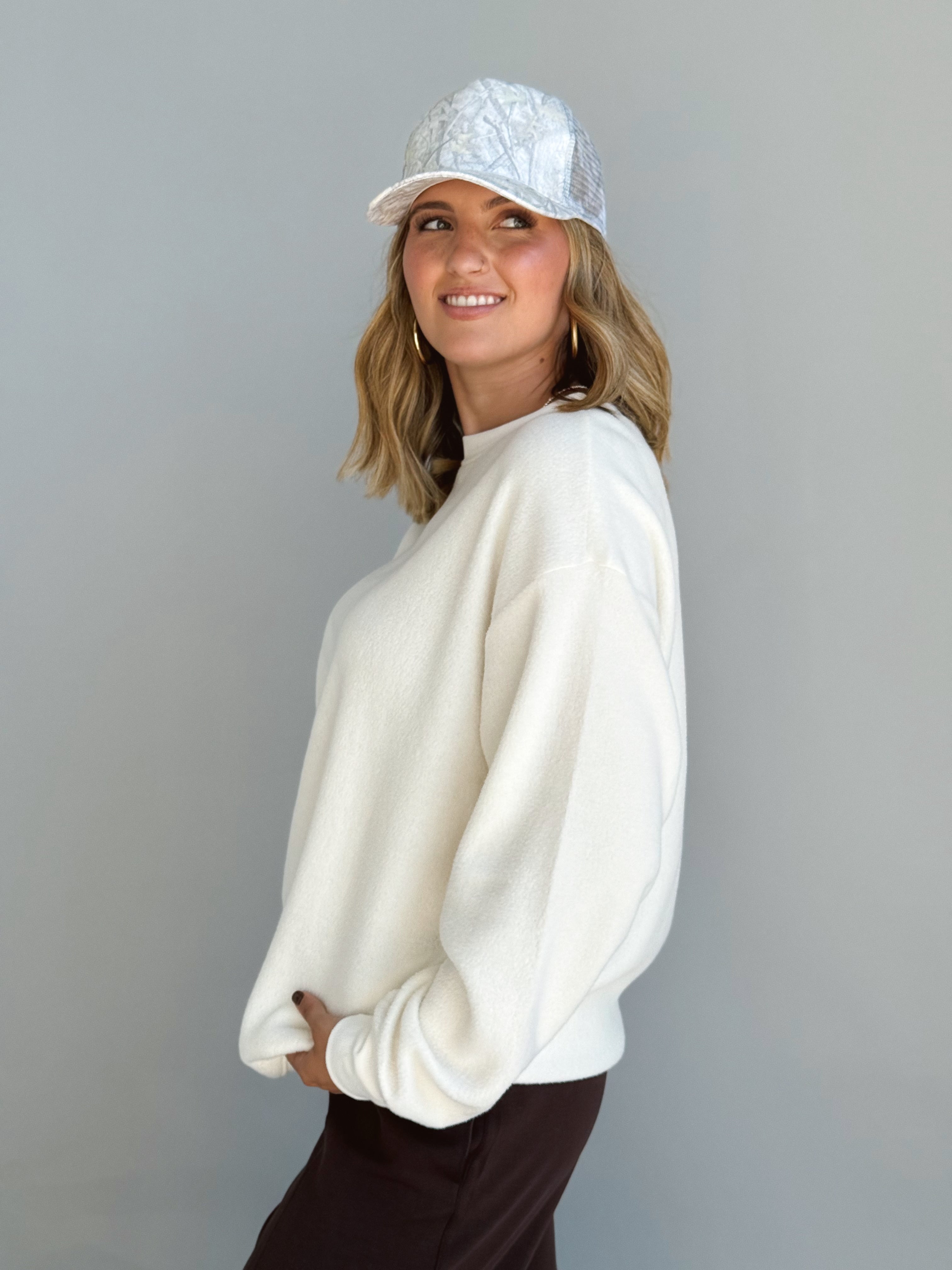 Lyndon Sweatshirt - CREAM - Storetradenest SWEATSHIRT