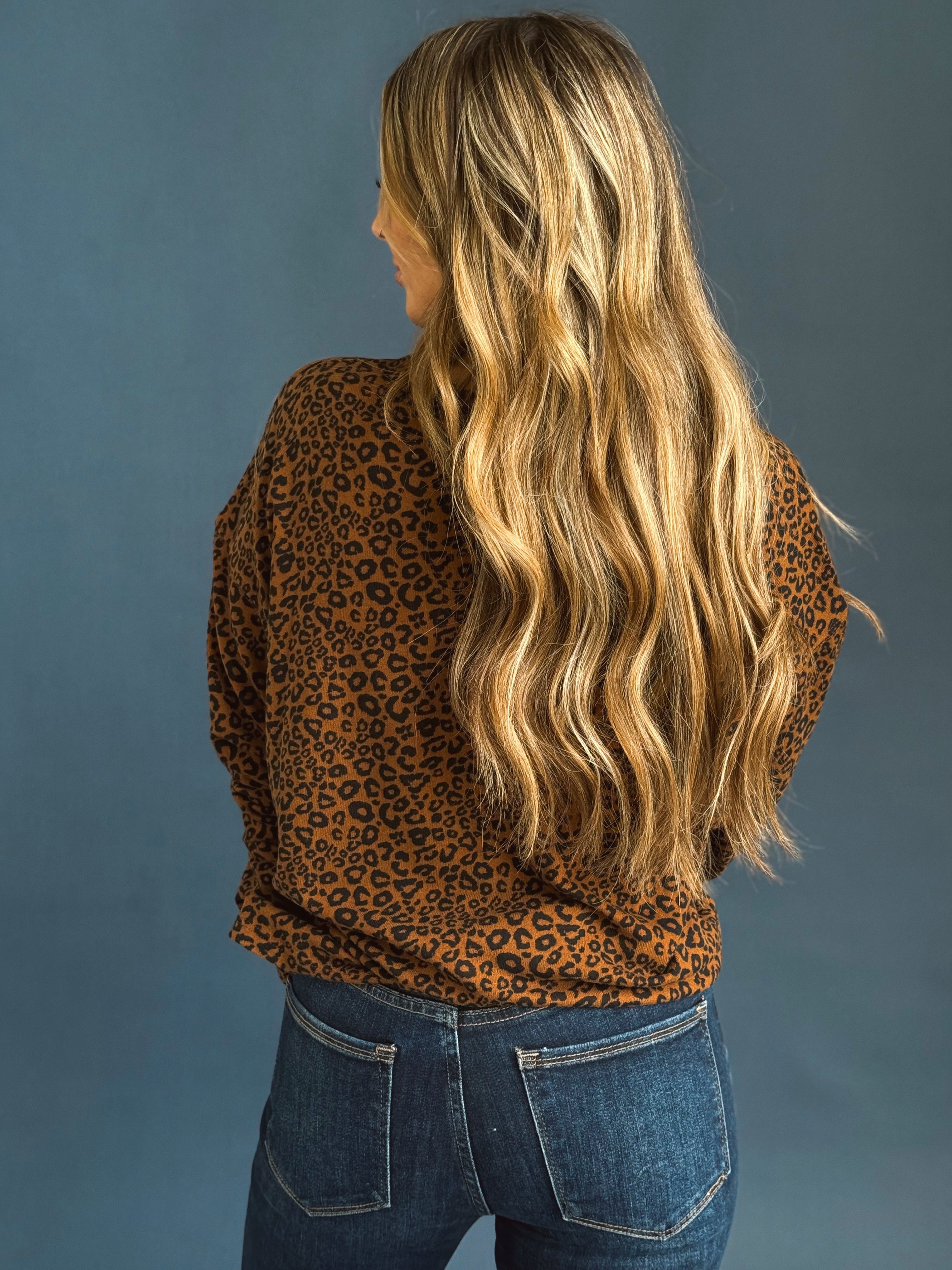 Maddie Top - BROWN - Storetradenest L/S SHIRT