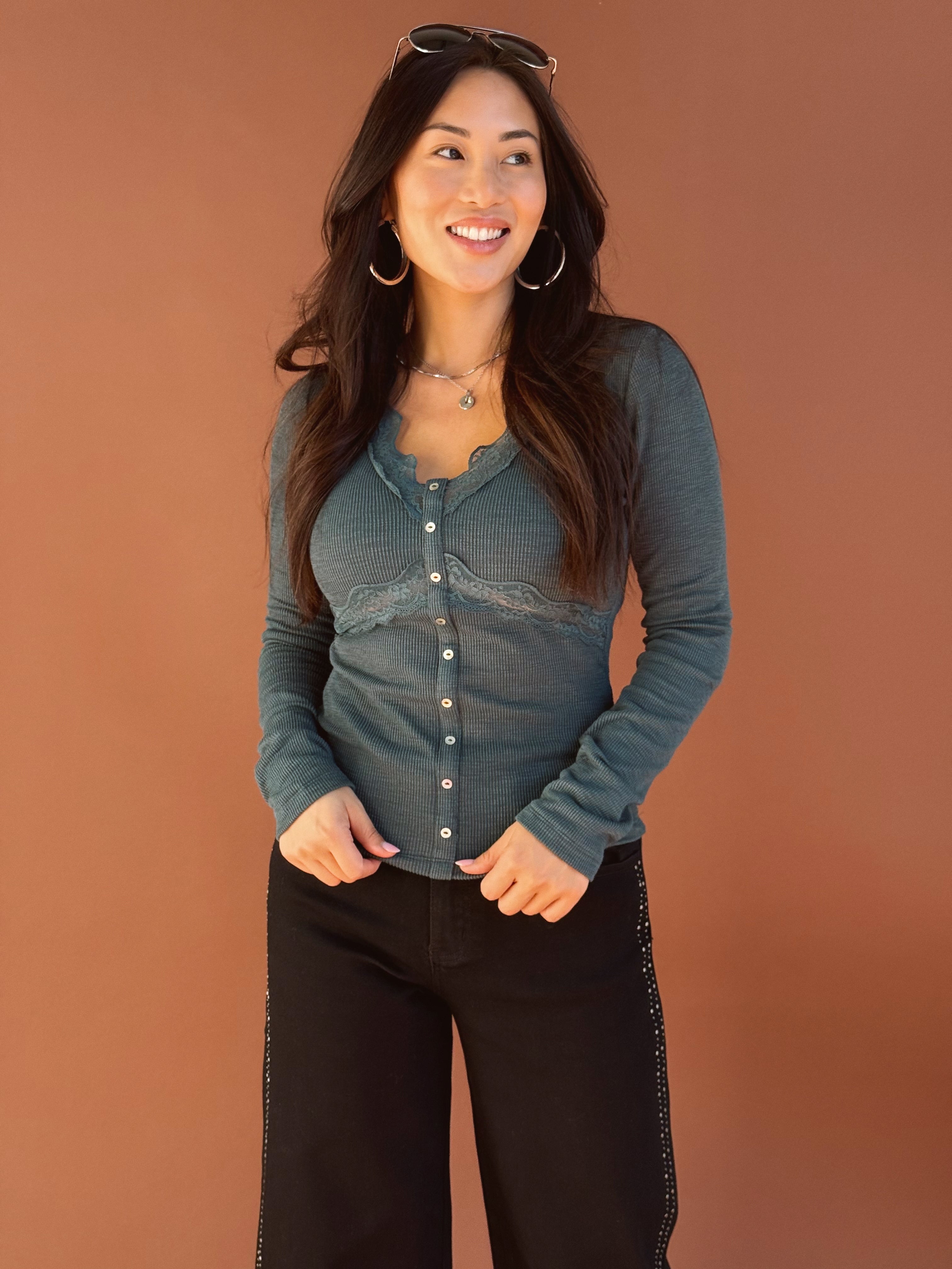 Mara Top - FOREST GREEN - Storetradenest L/S SHIRT