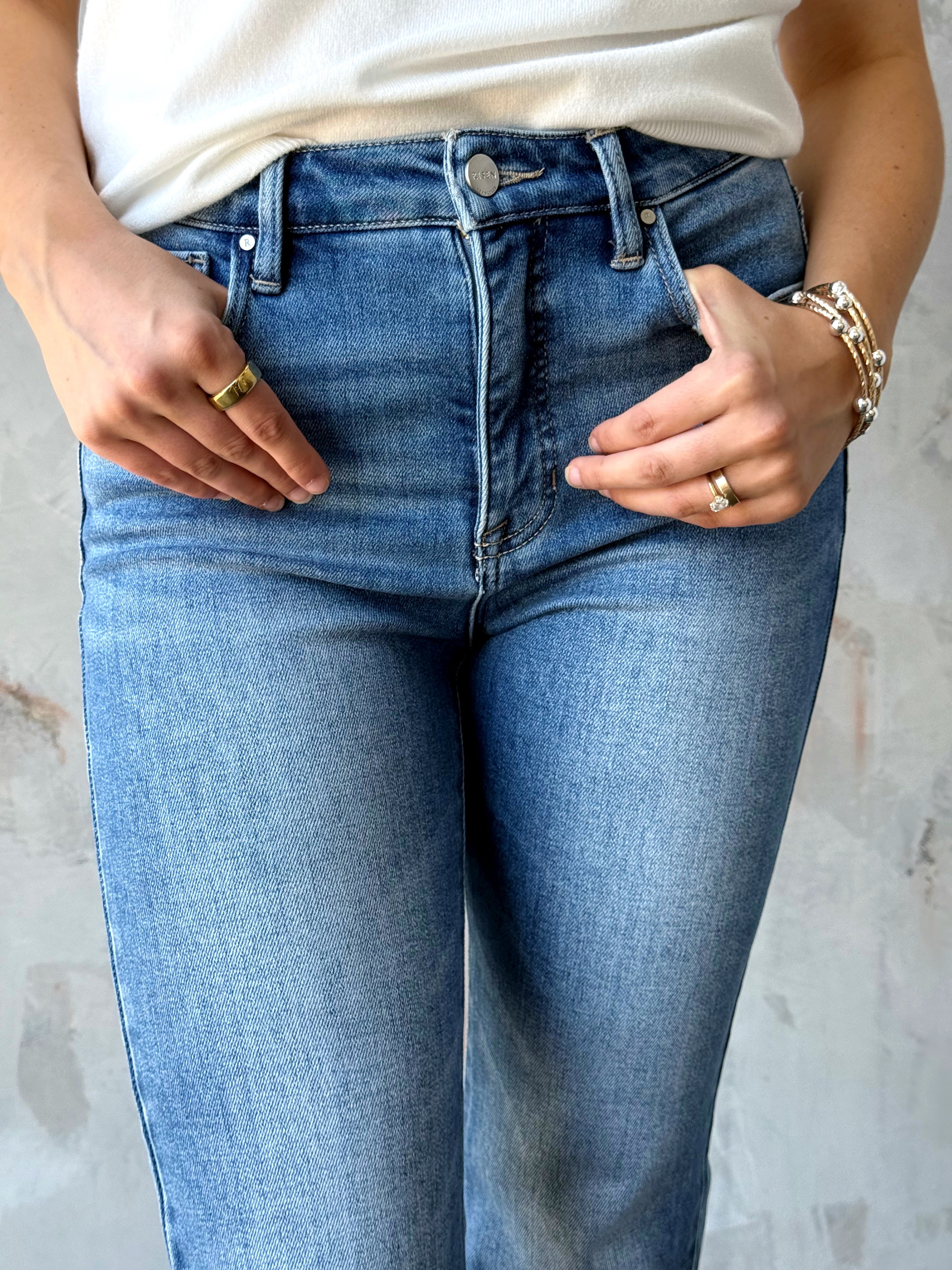 [RISEN] Deb Jean - MEDIUM - Storetradenest CROP JEAN