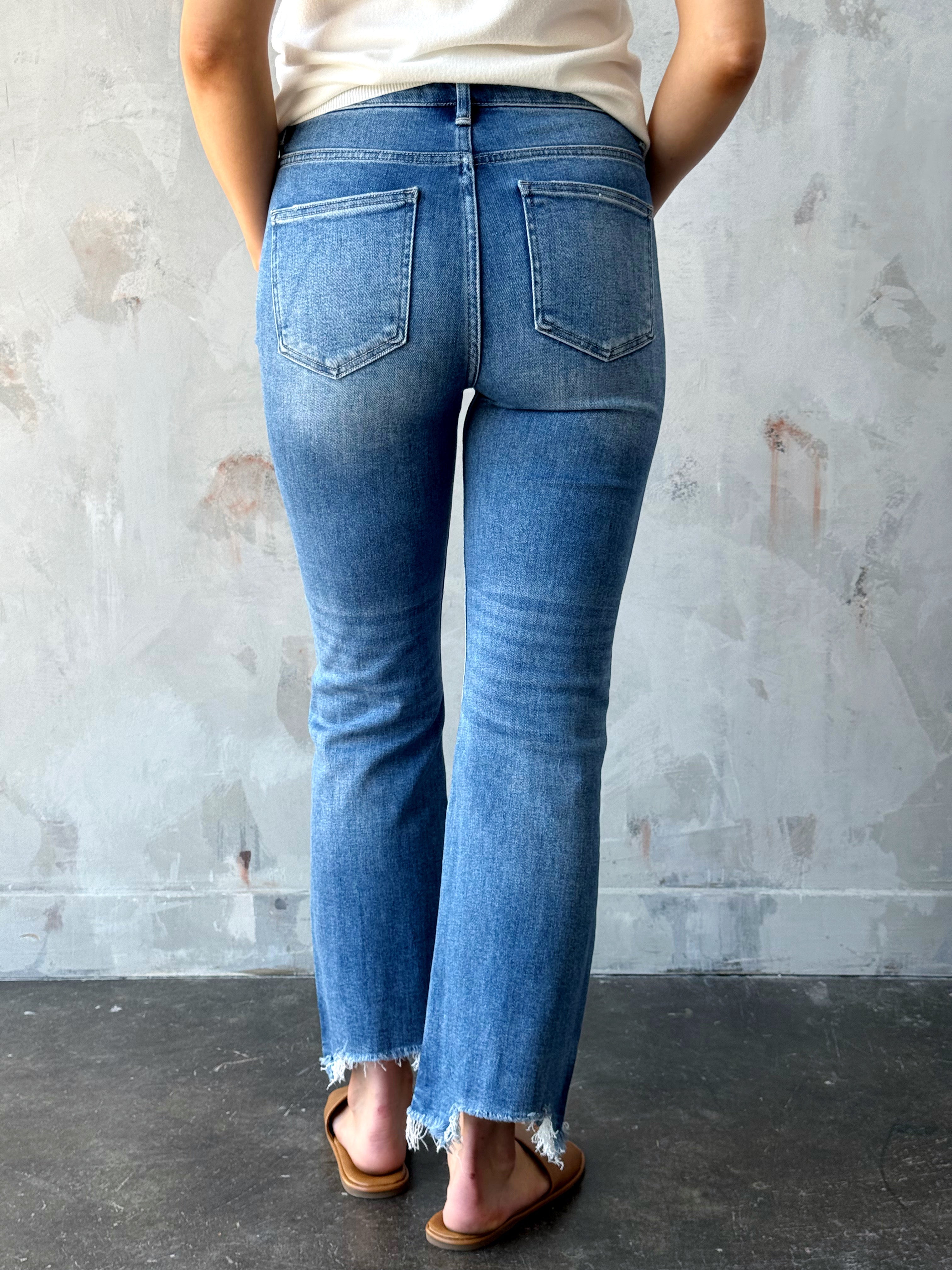 [RISEN] Deb Jean - MEDIUM - Storetradenest CROP JEAN