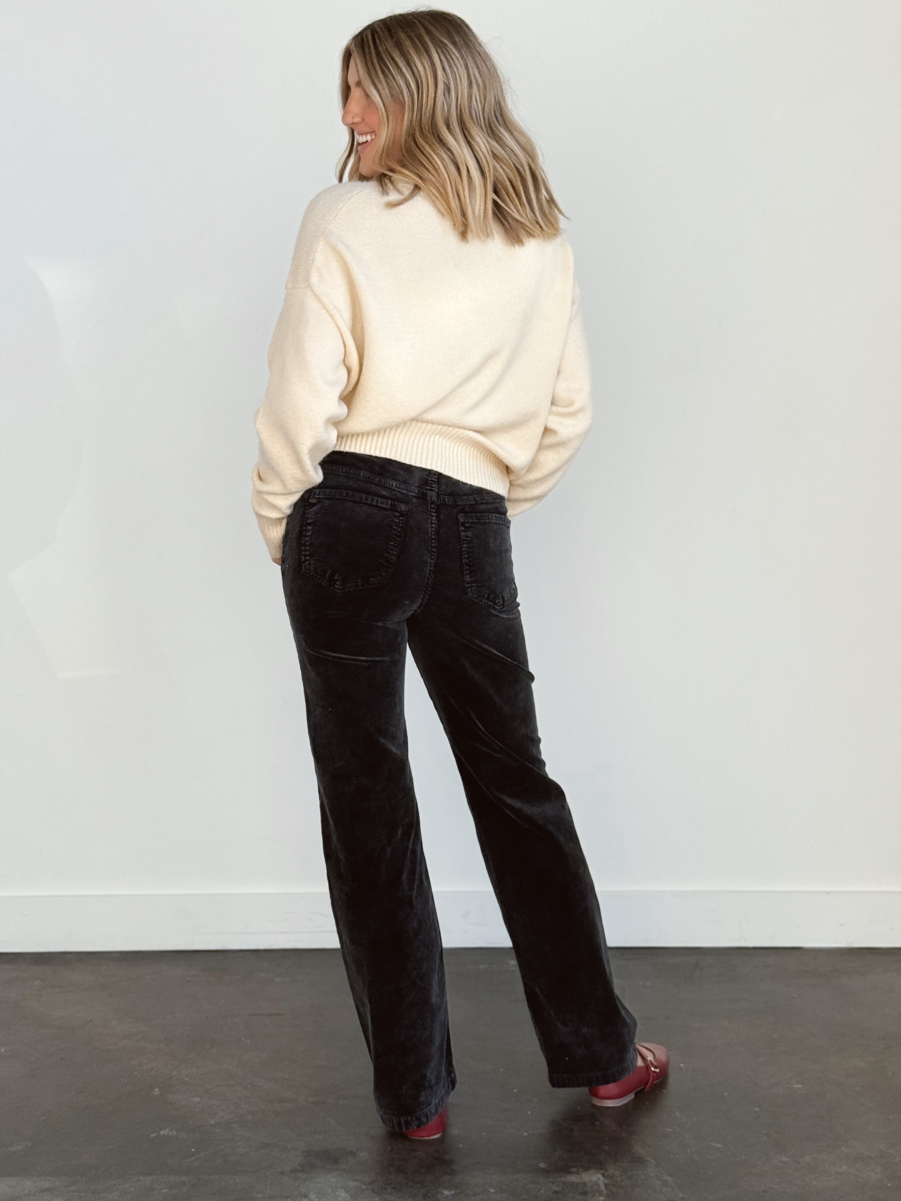 [RISEN] Megan Corduroy Jean - MIDNIGHT - Storetradenest Straight Leg