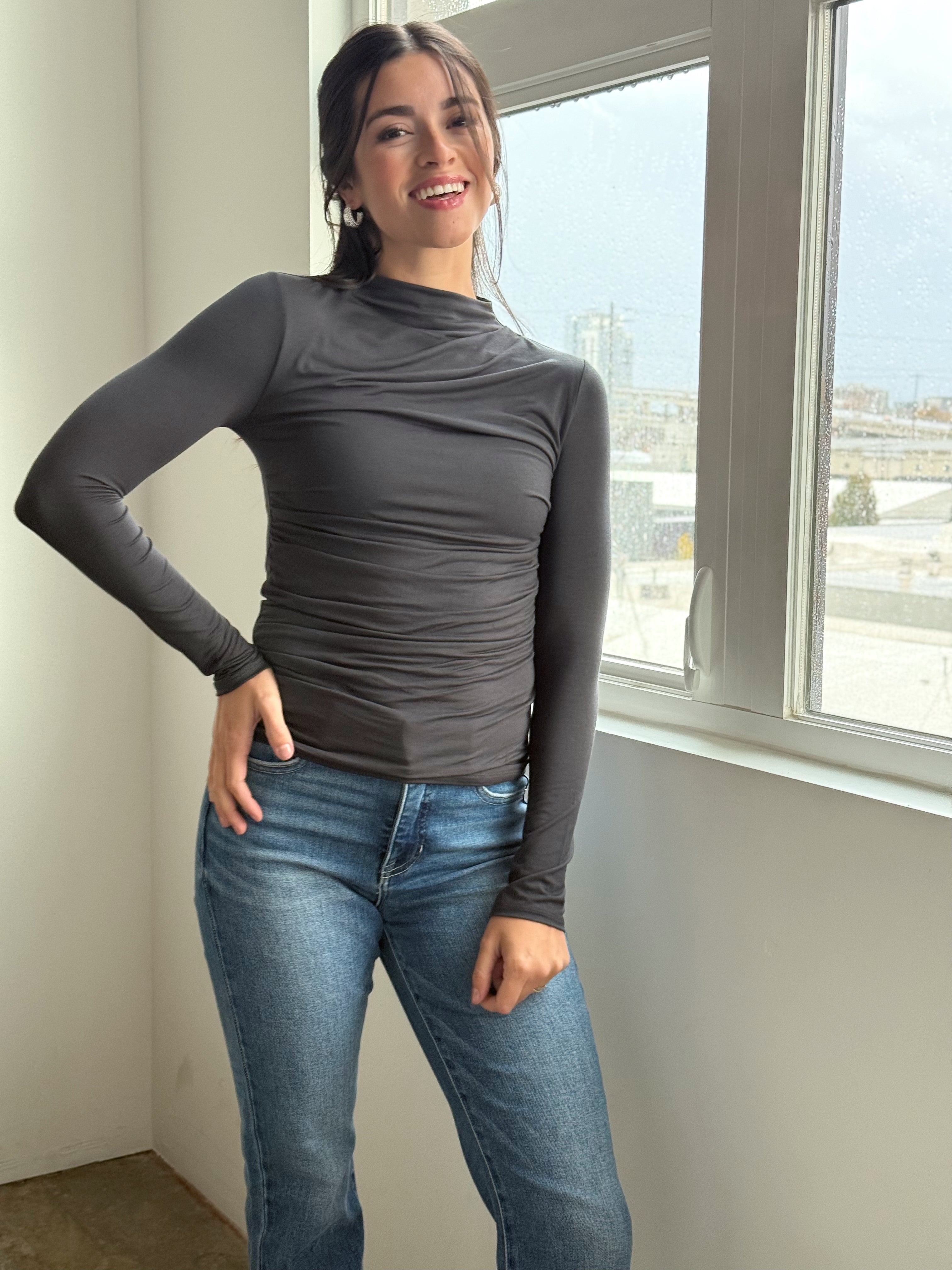 Sloane Top - VINTAGE BLACK - Storetradenest L/S SHIRT