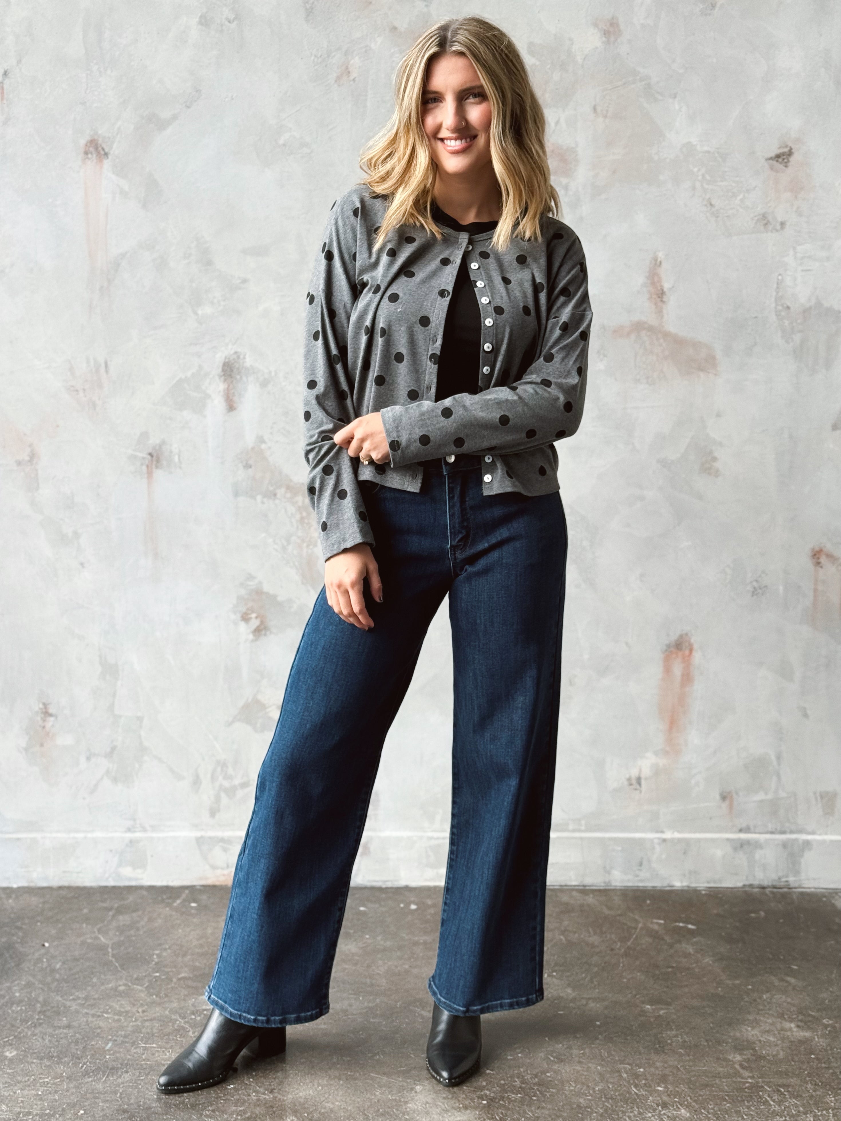 Tavi Cardigan - CHARCOAL - Storetradenest Cardigan