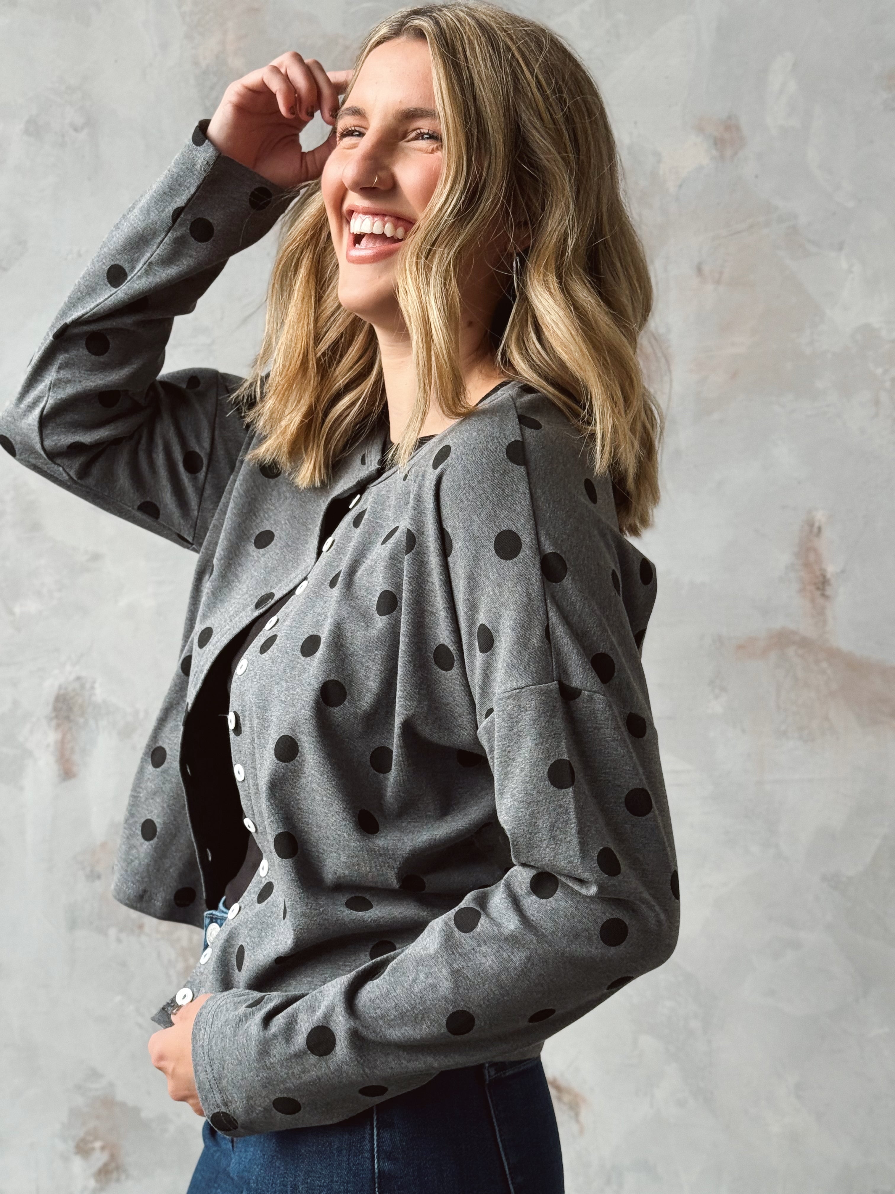 Tavi Cardigan - CHARCOAL - Storetradenest Cardigan