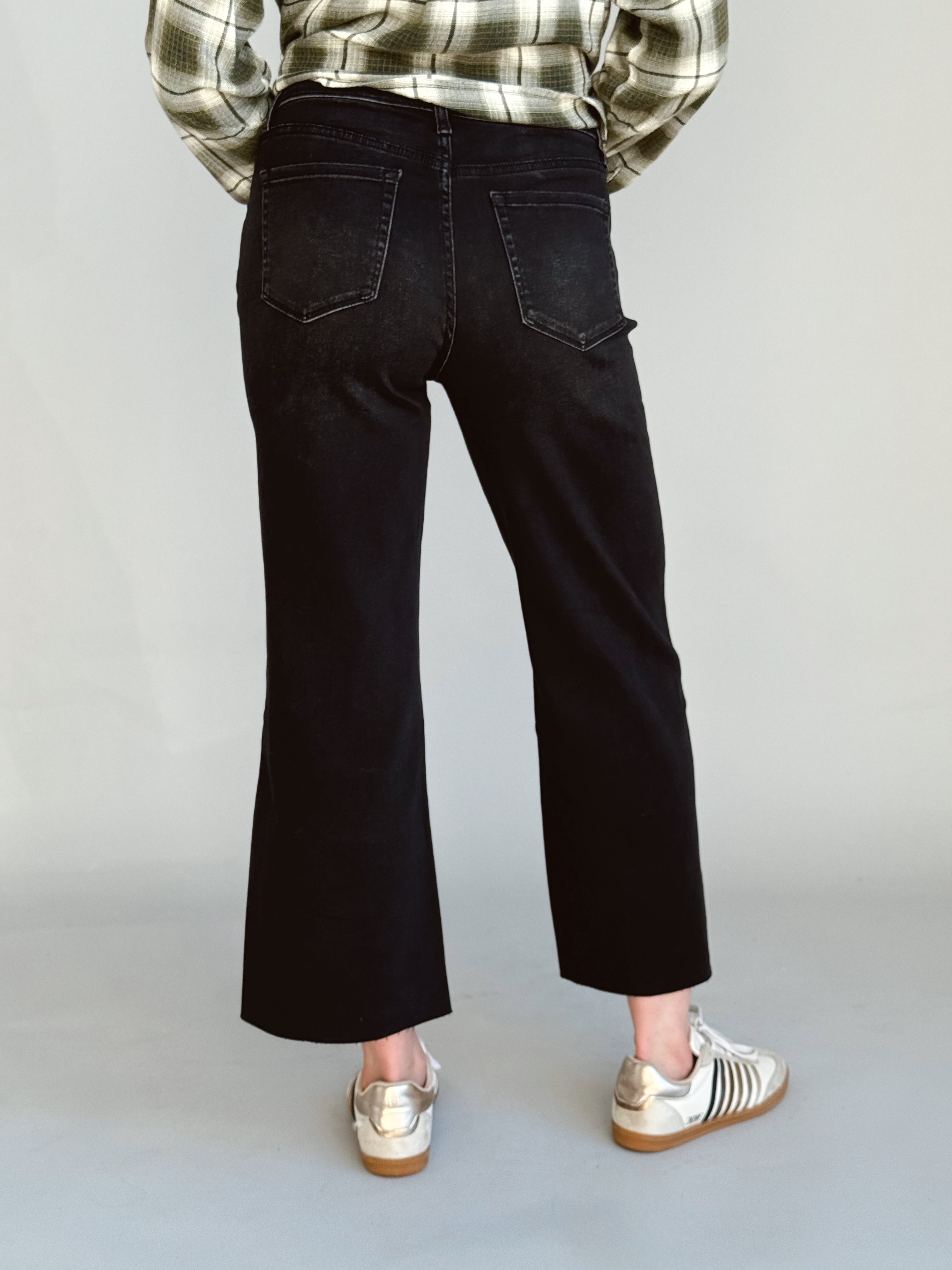 [VERVET] Aileeah Jean - BLACK - Storetradenest CROP WIDE LEG