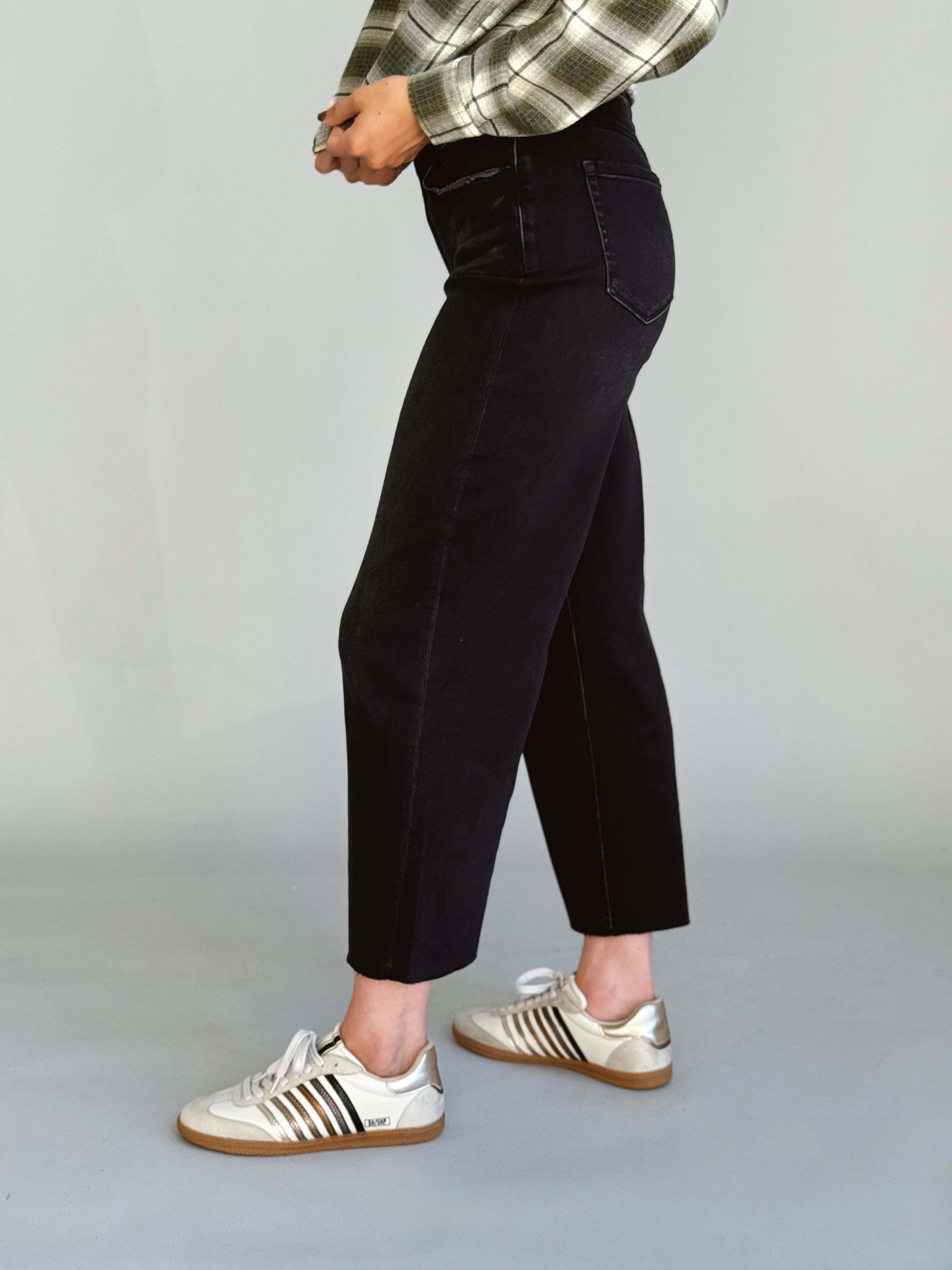 [VERVET] Aileeah Jean - BLACK - Storetradenest CROP WIDE LEG