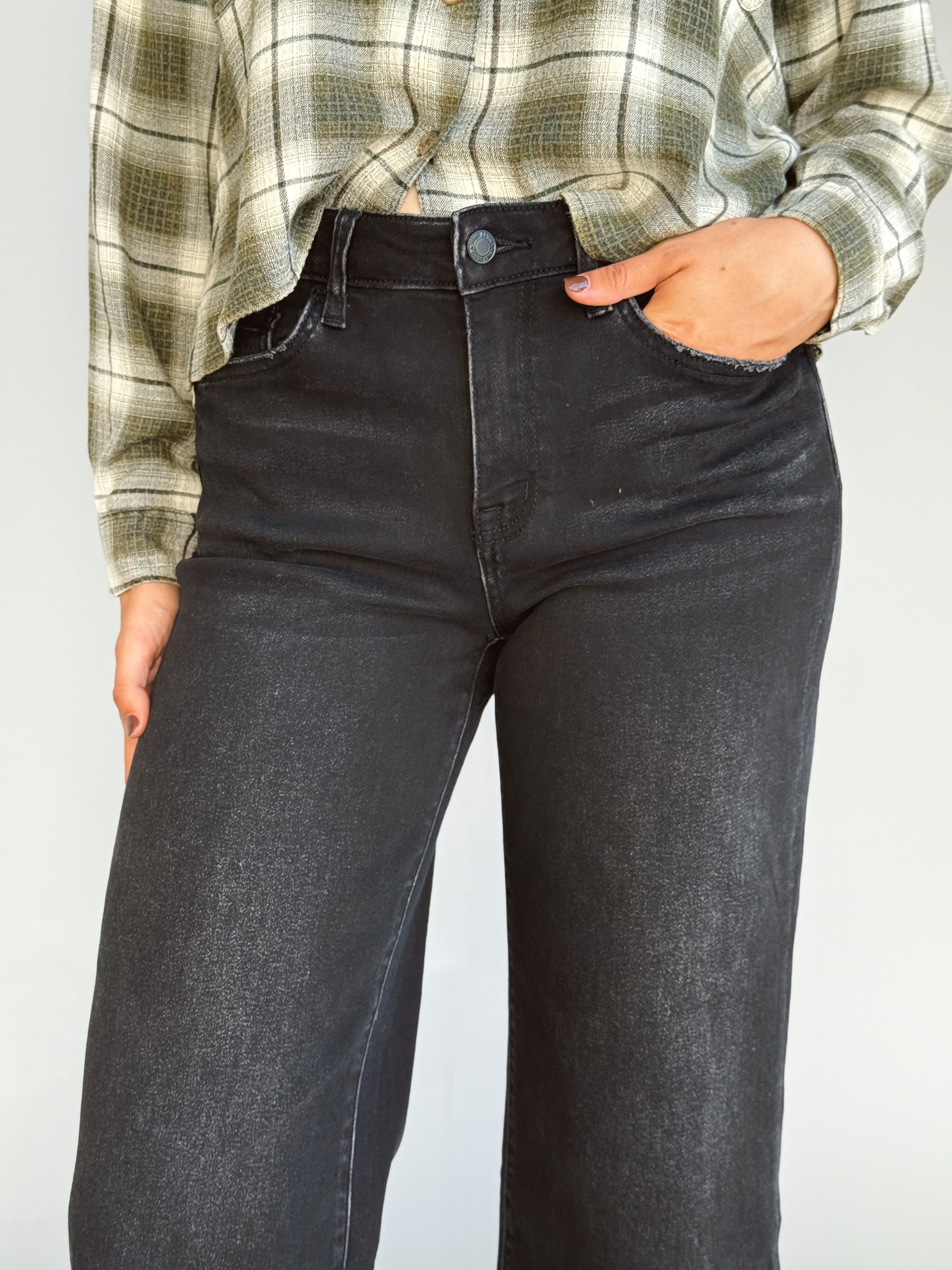 [VERVET] Aileeah Jean - BLACK - Storetradenest CROP WIDE LEG